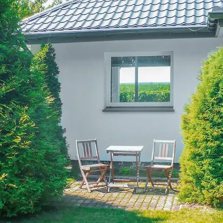 2 Bedroom Stunning Home In Nowe Warpno 新瓦尔普诺