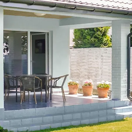 度假居 2 Bedroom Stunning Home In Nowe Warpno